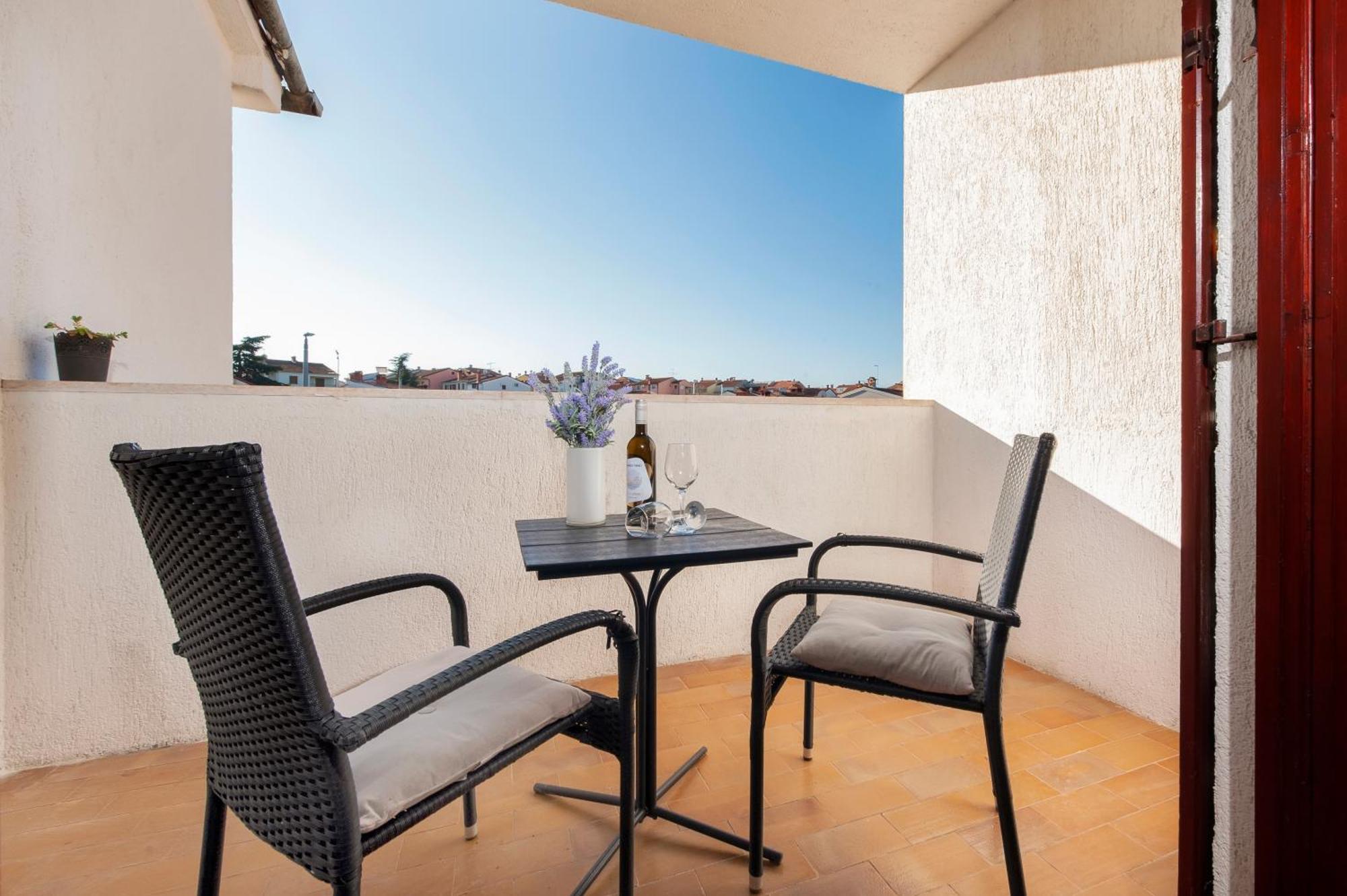 Apartments Luce Ровинь Экстерьер фото
