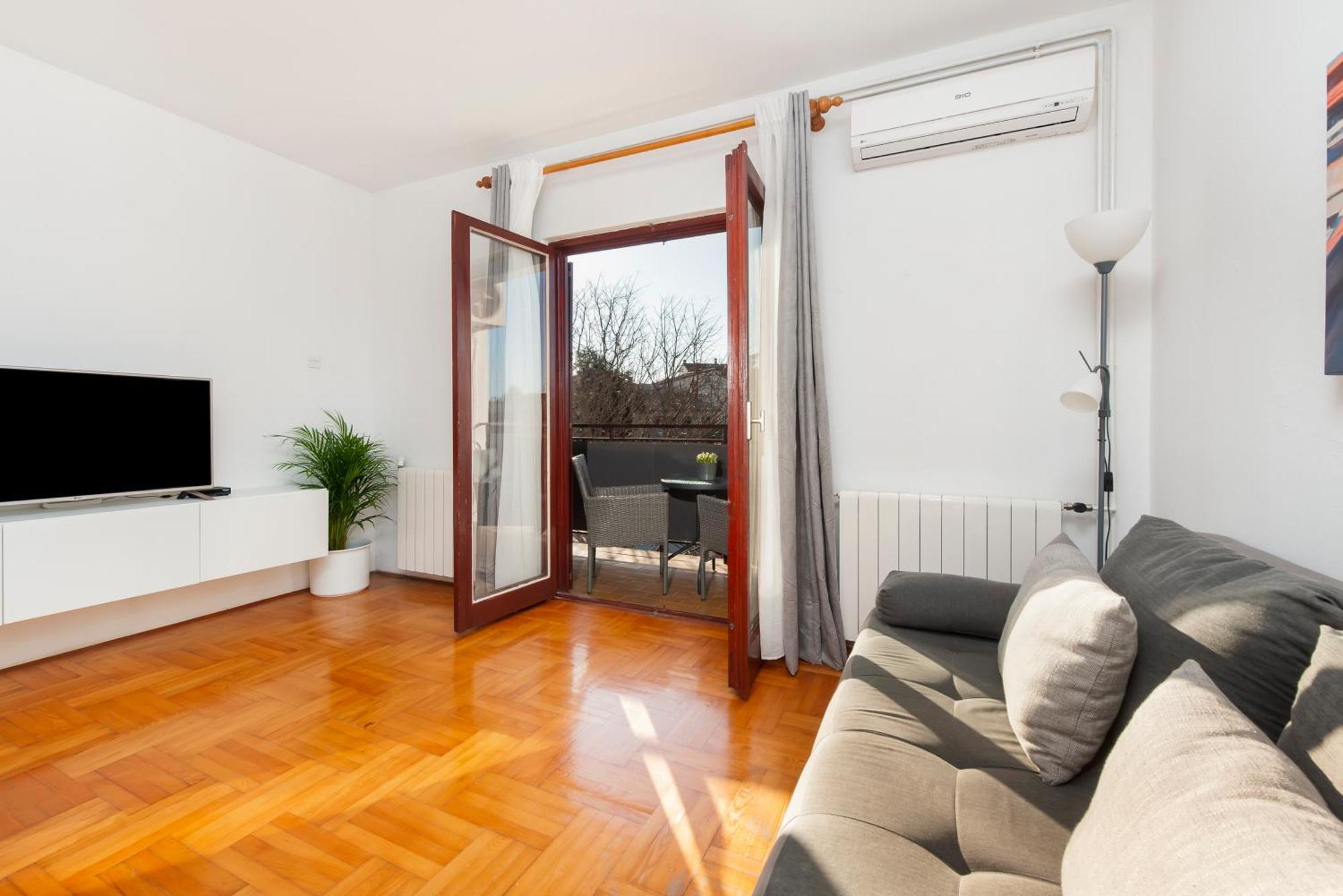 Apartments Luce Ровинь Экстерьер фото
