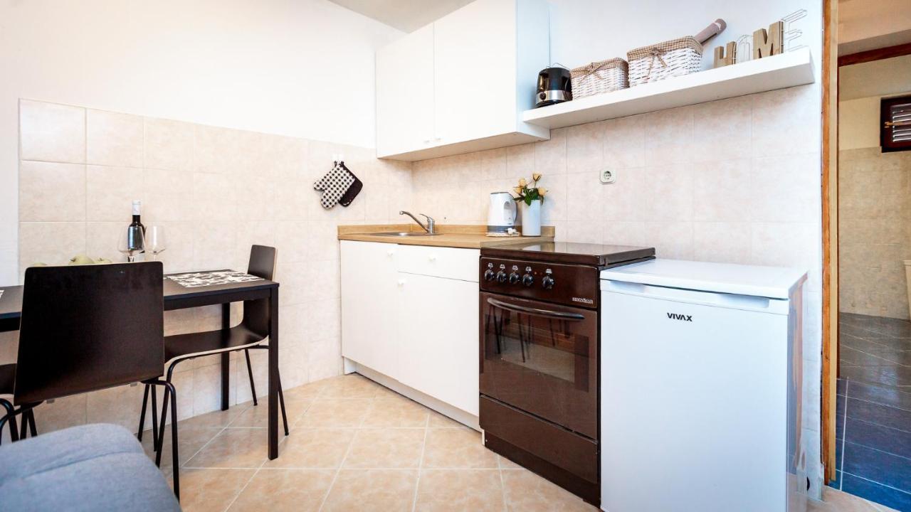 Apartments Luce Ровинь Экстерьер фото